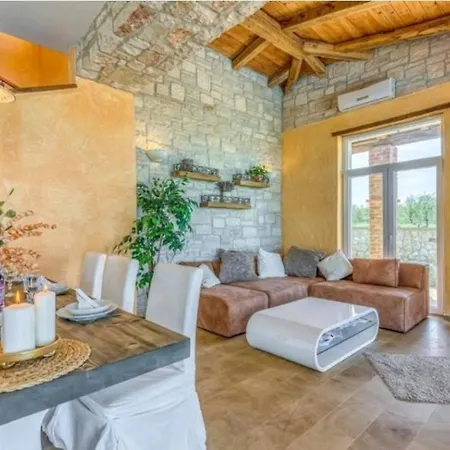 House Is Sold Villa Stifanići